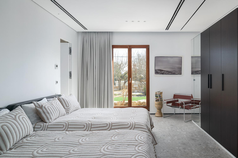 Bedroom 1, Mamad Luxury Villa & Wild Beach By Feelhome