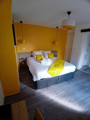 Bedroom 3, Les Remparts, Pas-de-Calais
