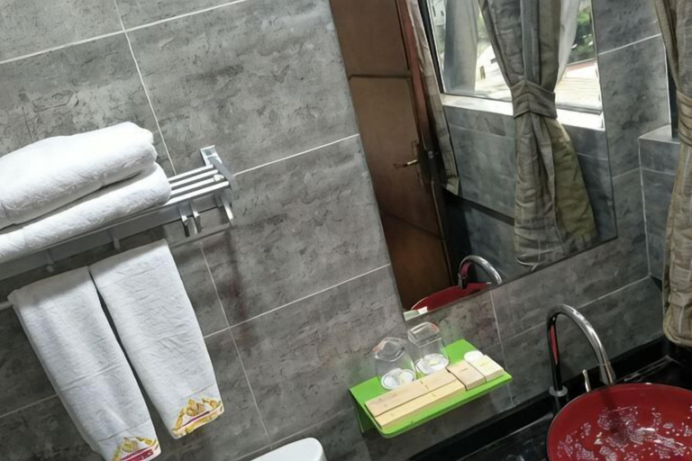 Bathroom 3, Monai Garden Hotel, Chongqing