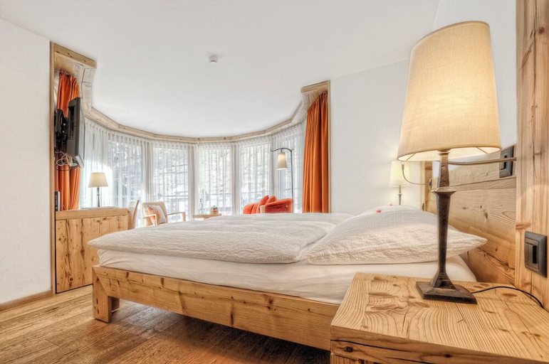Bedroom 3, Phoenix, Visp