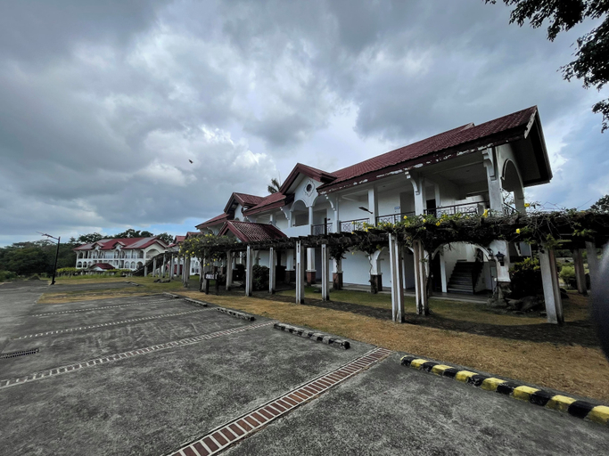 Front of property 5, Graceland Resort Tayabas Quezon, Tayabas City