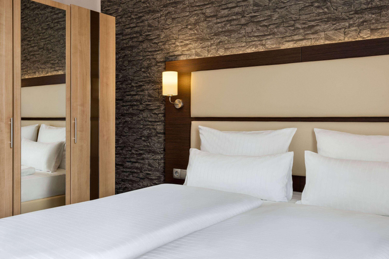 Bedroom 2, DORMERO Hotel Werther, Gütersloh