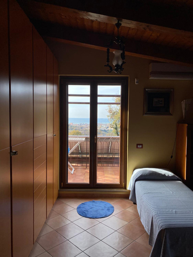 Bedroom, B&B LA ROSA, Salerno