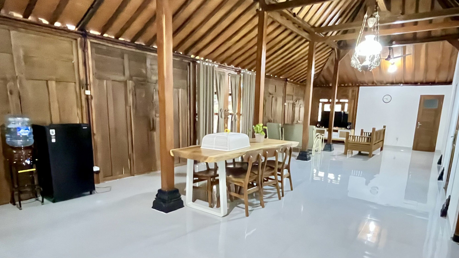 Interior 5, Villa Tjebongan, Sleman