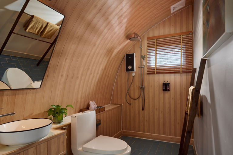 Bathroom 5, Tube Resort by EHM, Sihanoukville