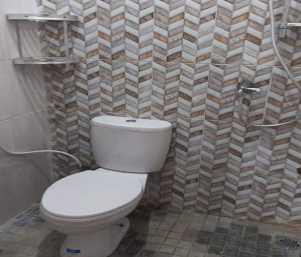 Bathroom, Cozzy  Homestay Edo Pahawang, Pesawaran