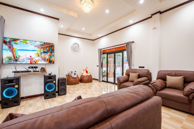 Karaoke room 5, Baan Hoy Kong Poolvilla, Cha-Am