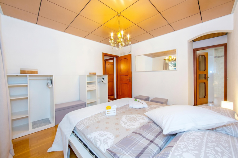 Others 4, Chiara's Home, Lugano