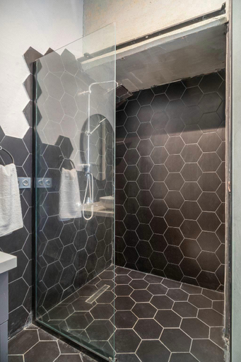 Bathroom, Urban Quarters No.3, Beyoğlu