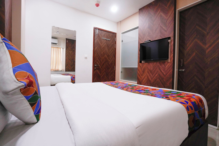 Room 5, Fabhotel Sunday Residency, Mumbai Suburban