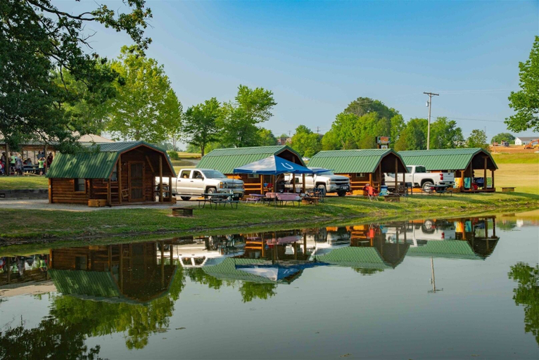 Exterior 3, Perryville RV Resort, Perry