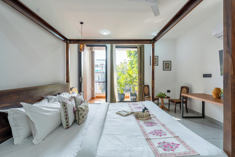 Room 4, Alaya Stays Ramalaya Room with balcony, Jaipur