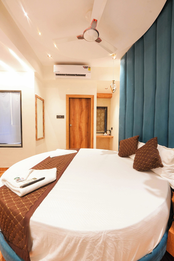 Room 2, Hotel Prince Palace Near Mumbai Airport, Mumbai Suburban