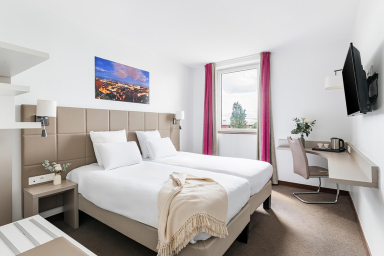 Bedroom 4, KYRIAD LYON EST - Stadium - Eurexpo, Rhône