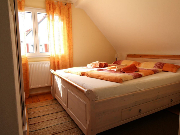 Room 4, Holiday Apartment With 1 Bedroom, Konstanz