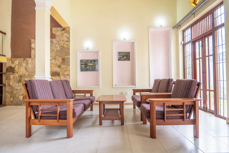Interior 3, Kethmi Holiday Home, Kesbewa