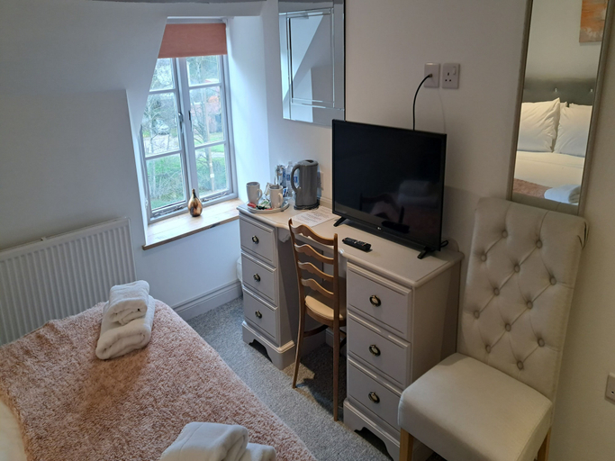 Others 4, Swan House Tea Room Bed & Breakfast, Gloucestershire
