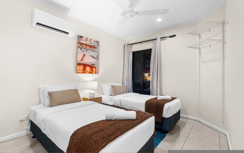 Room 2, Zen Bayline Pool - bay View - Balcony, Darwin