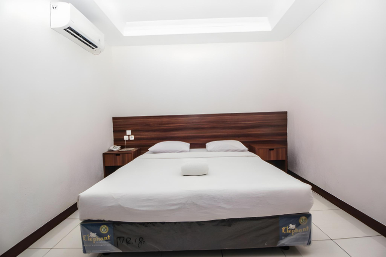 bedroom 12