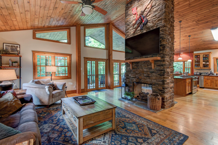 Interior 3, High On Cloud Nine, Watauga