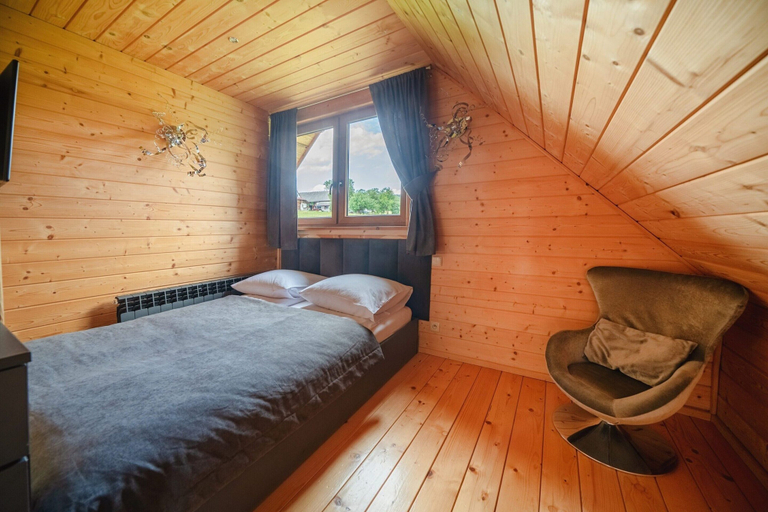 Room 3, Luxury Holiday Villa, Pool, Sauna, Jacuzzi, Nowy Targ