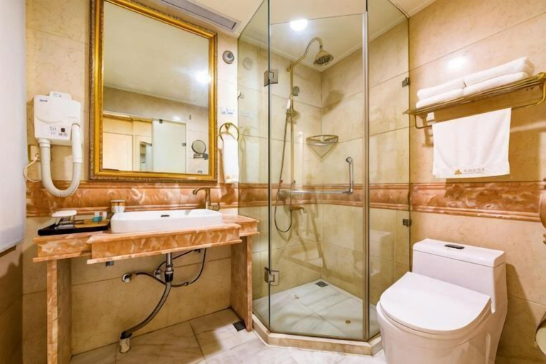 Bathroom 3, Succeed Hotel, Tangshan