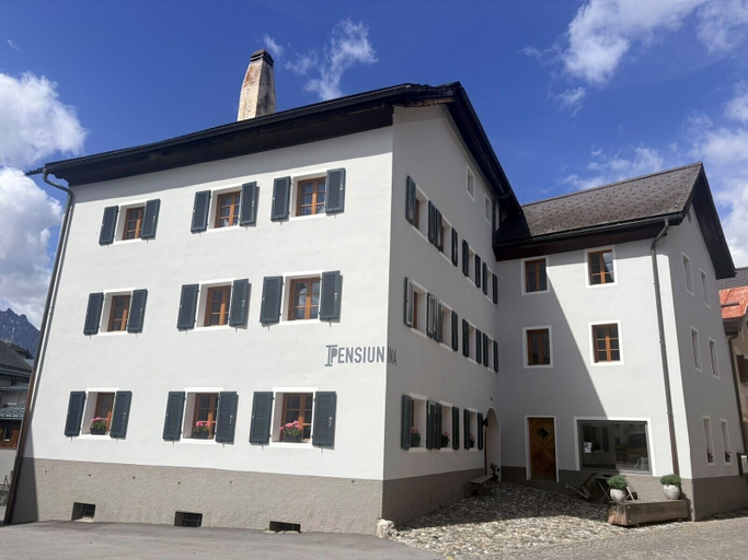 Primary image
