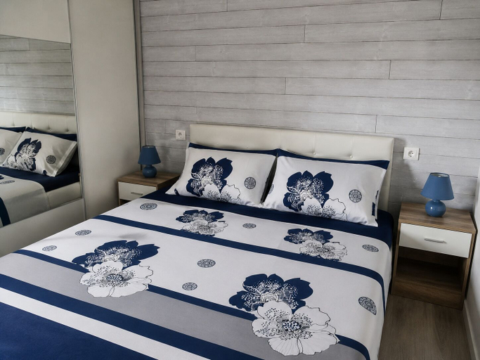 Bedroom 2, Les Logis de la Seugne, Charente-Maritime