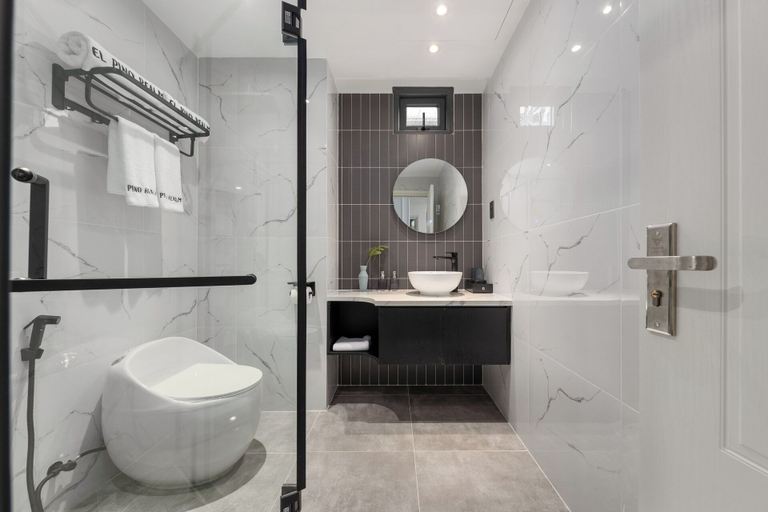 Bathroom 4, CityHouse - El Pino Realm at Metro Ben Thanh Market, District 1
