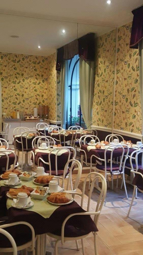 Food & Drinks 5, Hotel des Arts, Paris