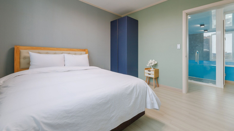 Bedroom 2, Taean Blueisland Pool Villa, Taean