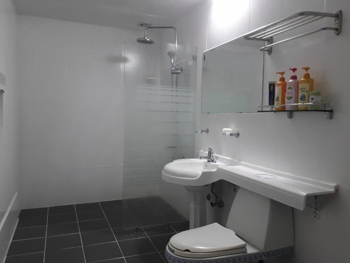 Bathroom 5, Sacheon Diamond, Sacheon