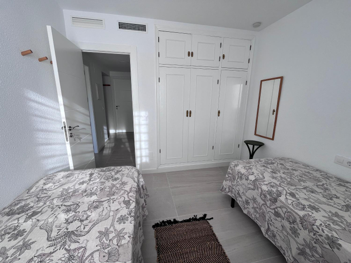 Bedroom 2, Eco Espacio Camaleon Verde 2, Murcia