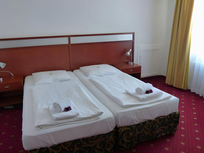 Bedroom 2, Coffee Fellows Hotel Siegburg West, Rhein-Sieg-Kreis