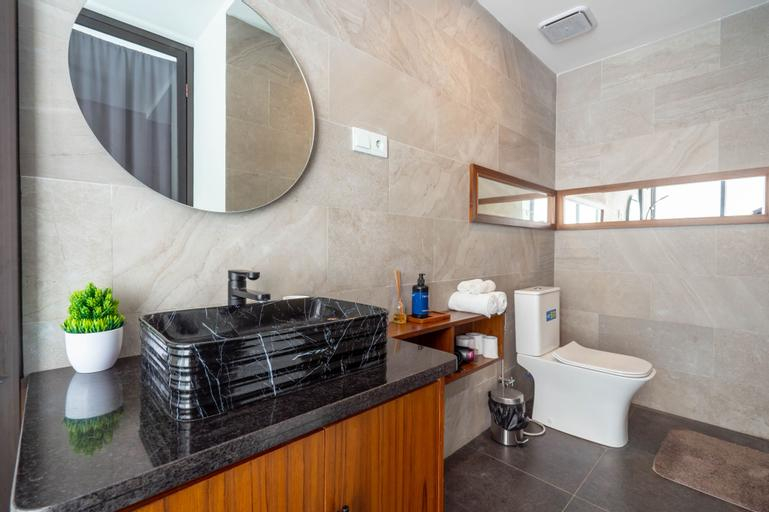 Bathroom 3, The Lavana De Mello Villa Seminyak (1 Bedroom Villa with Private Pool), Badung