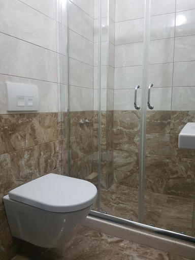 Bathroom 2, Bristol Hotel Tirana, Tiranës