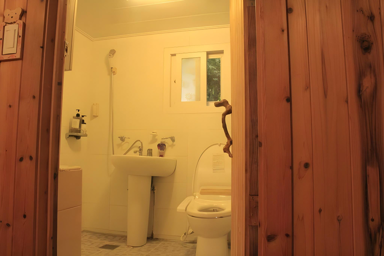 Bathroom 4, Geoje Finland Village, Geoje