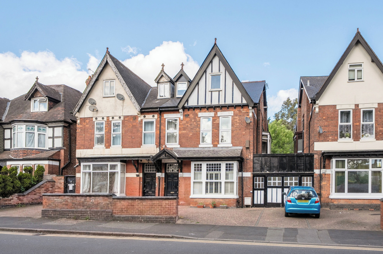 Exterior 3, Apartment Sleeps 7 - Contractors,long Stays, Wifi, Sandwell