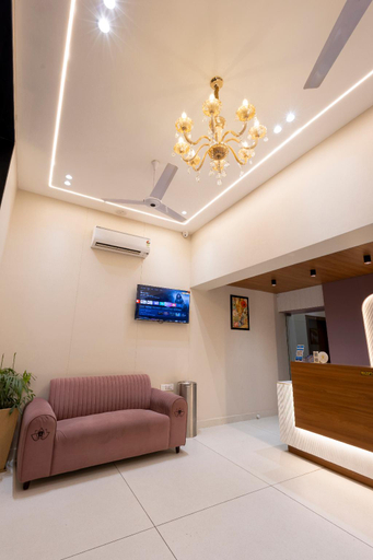 Reception 3, Lotus Feet Inn, Varanasi