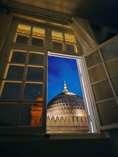 Primary image