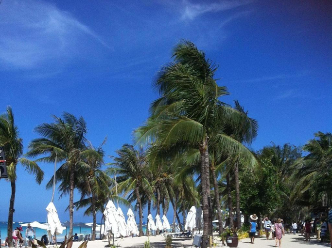 Others 4, Amigos Beach Resort, Malay
