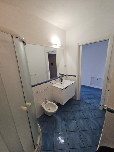 Bathroom 3, Residence Magara, Palermo