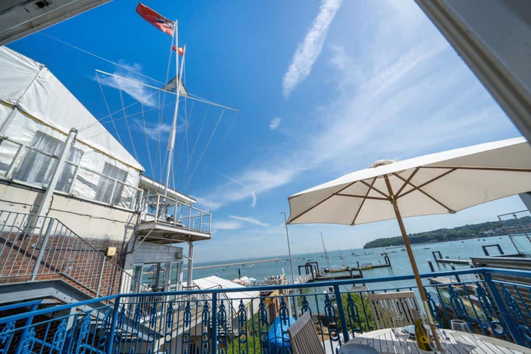 Room 5, The Cottage 4 bed Waterfront Pontoon sea Views, Isle of Wight