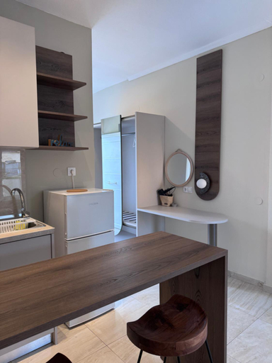 Others 4, Athena's Studios 2, Central Macedonia