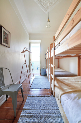 Room 3, Charming And Central Br Apartments, By Timecooler, Lisbon