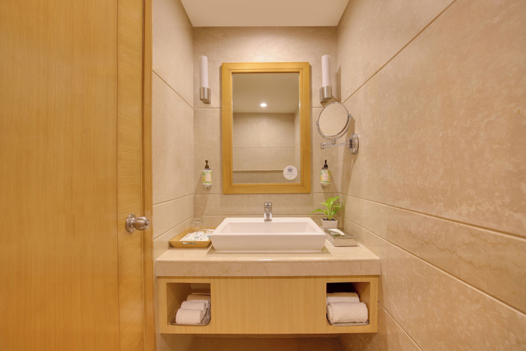 Bathroom 5, Lemon Tree Premier, Delhi Airport, Delhi