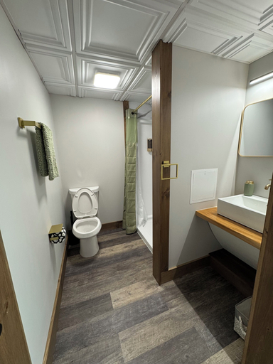 Bathroom 3, Raystown Country Lodge, Huntingdon