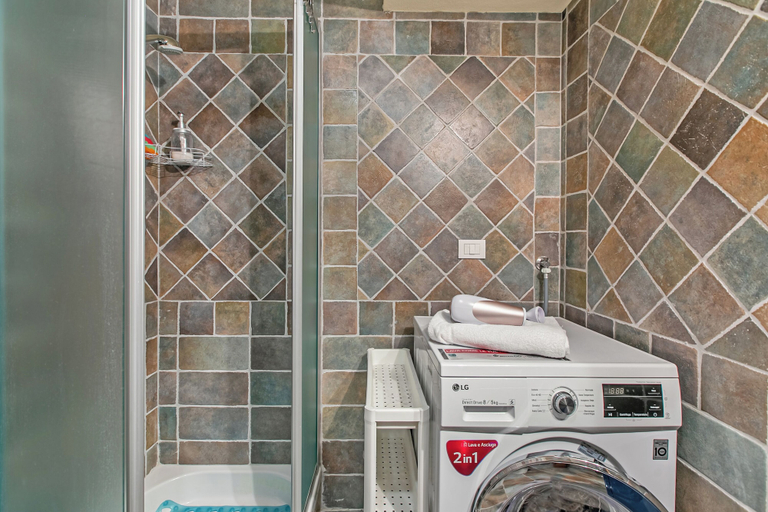 Bathroom 2, La Casa Di Olaf, Torino
