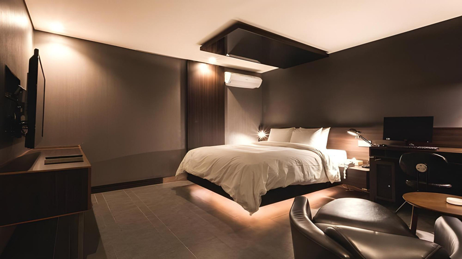 Bedroom 2, NINETH HOTEL, Seocho