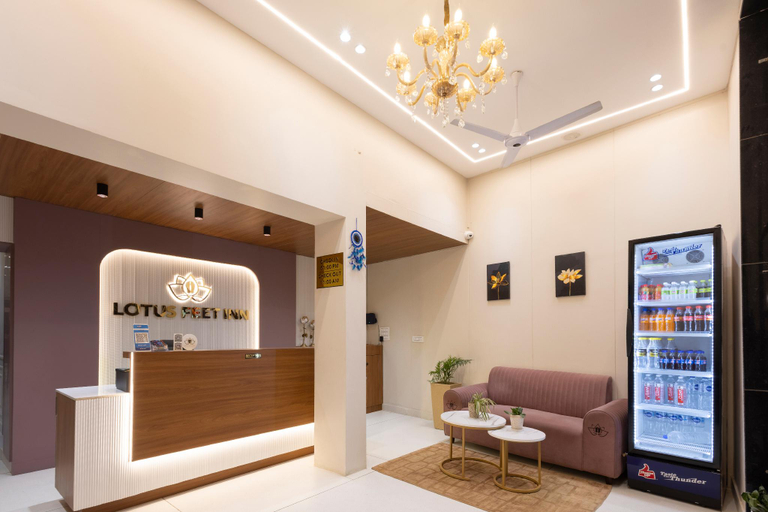 Reception 5, Lotus Feet Inn, Varanasi